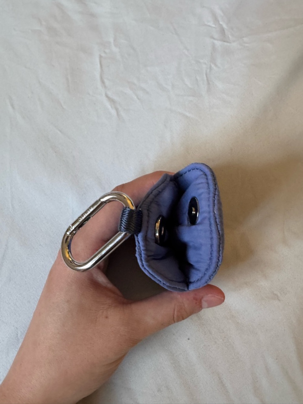 FIGS - smiley key chain - Picture 3 of 5